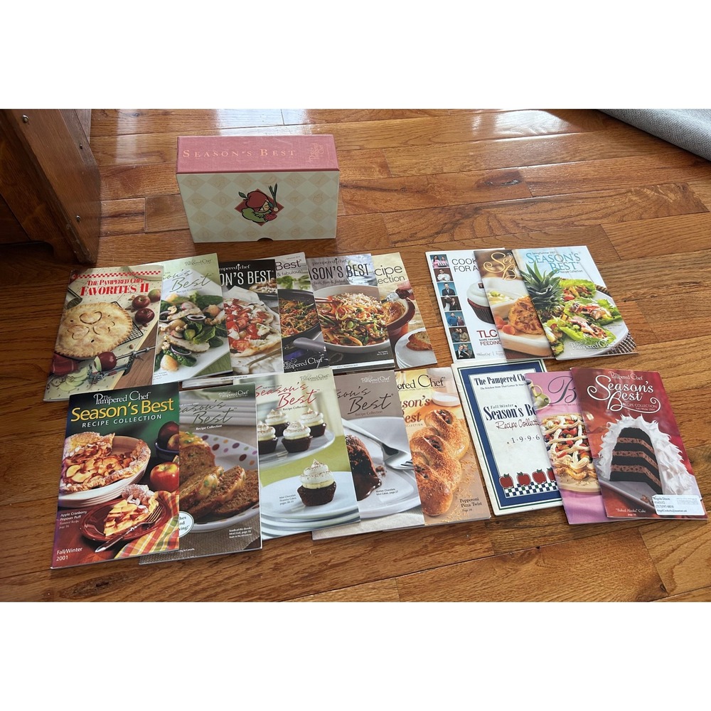 Pampered Chef Seasons Best Recipe Collection Lot of 17 Cookbooks w/Storage Box